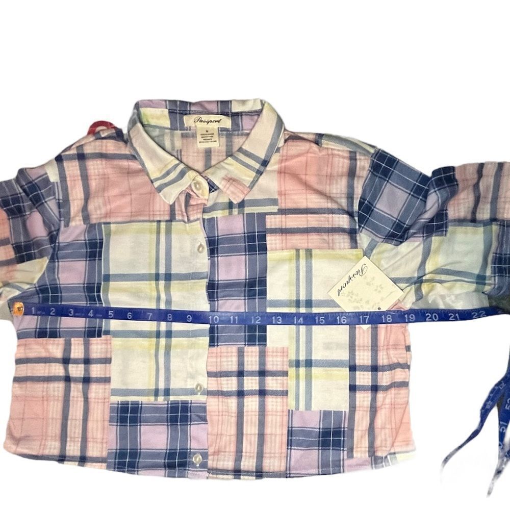 PASSPORT cropped patchwork top - Picture 6 of 7